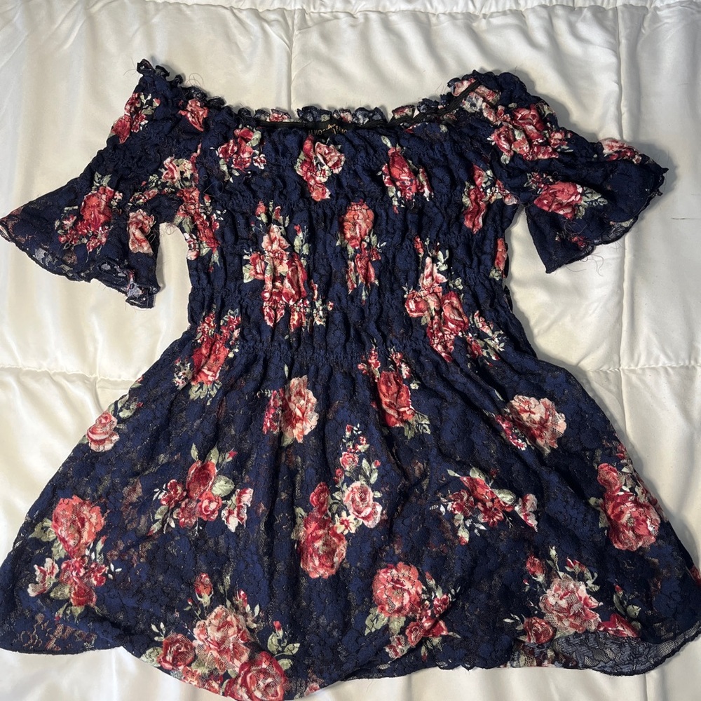 Almost Famous Blue and Red Floral Top